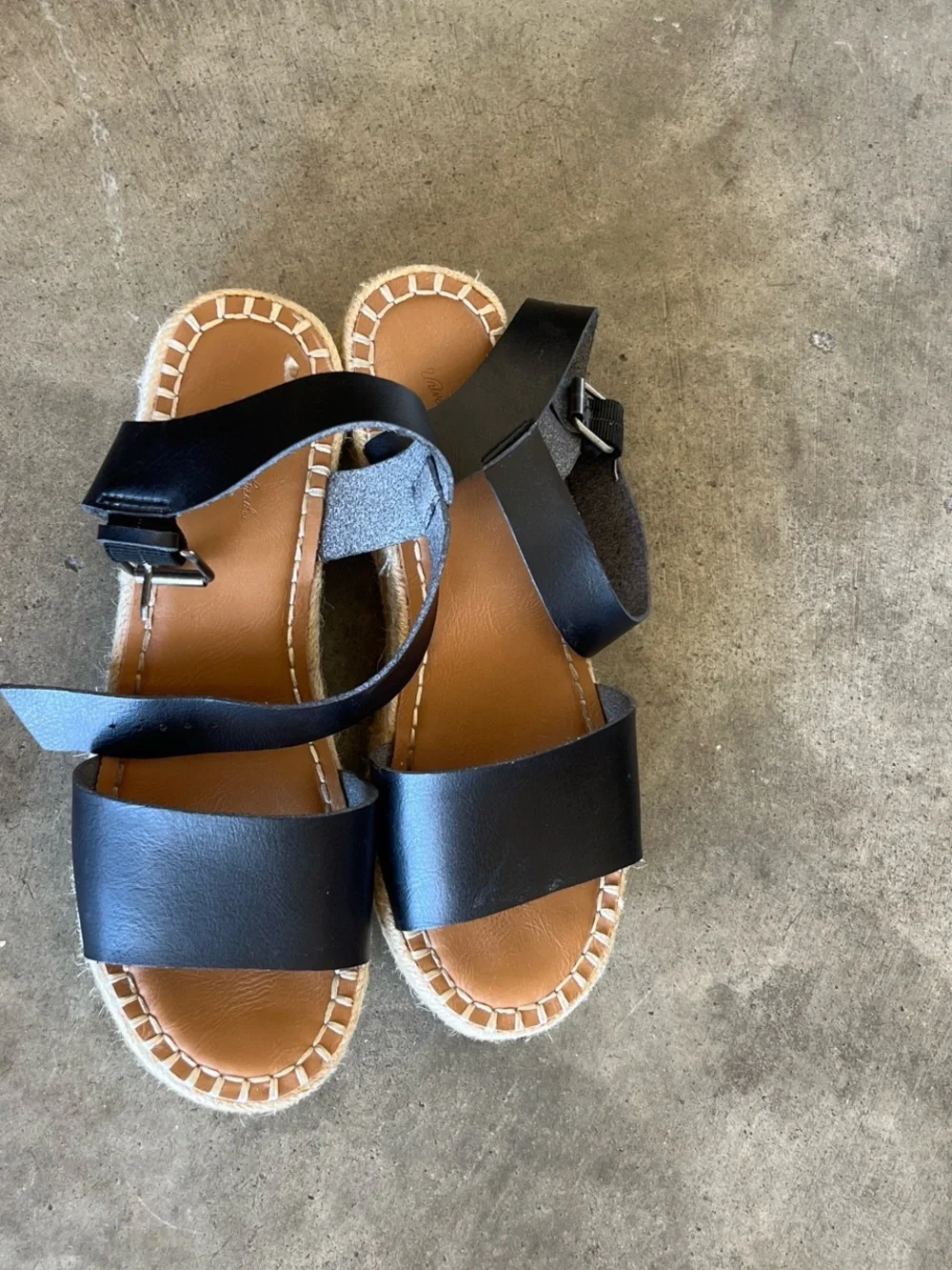 Universal Thread Black Leather-Look Platform Espadrille Sandals